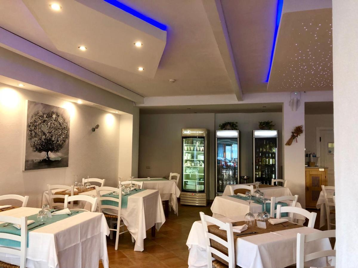 Hotel Sandalion Санта Тереза Галура Екстериор снимка